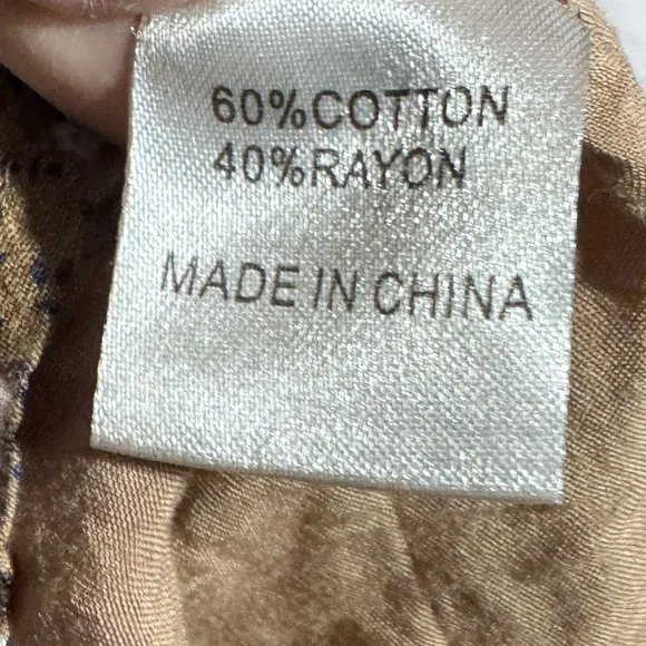 Princess Polly tan with white flower pattern Size 4 - Picture 7 of 8